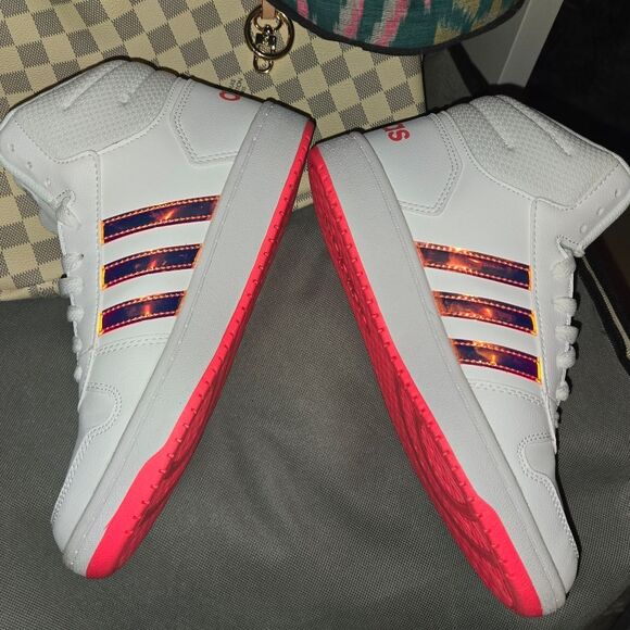 Adidas Hoops 2.0 Mid J 'White Signal Pink' New in Box - Picture 4 of 5
